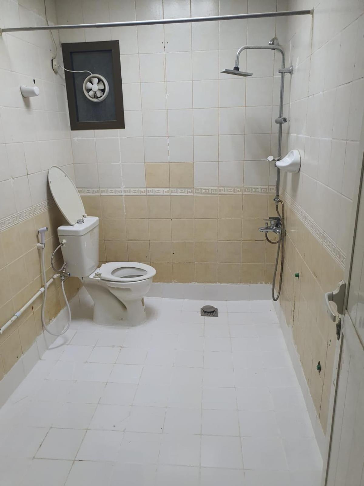 Fully Furnished Bedroom With Shared Bathroom In A Homestay *
